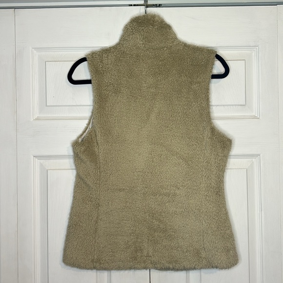 Patagonia Woman’s Los Gatos Fleece Vest, Size Medium - Picture 5 of 6